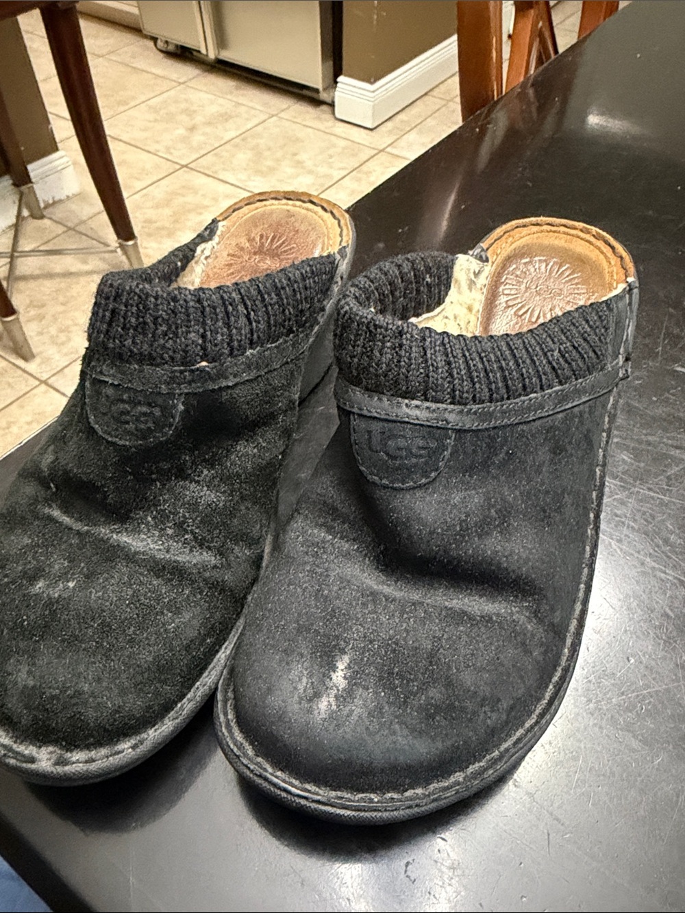 UGG women’s  Black Slip-On Shearling Clog